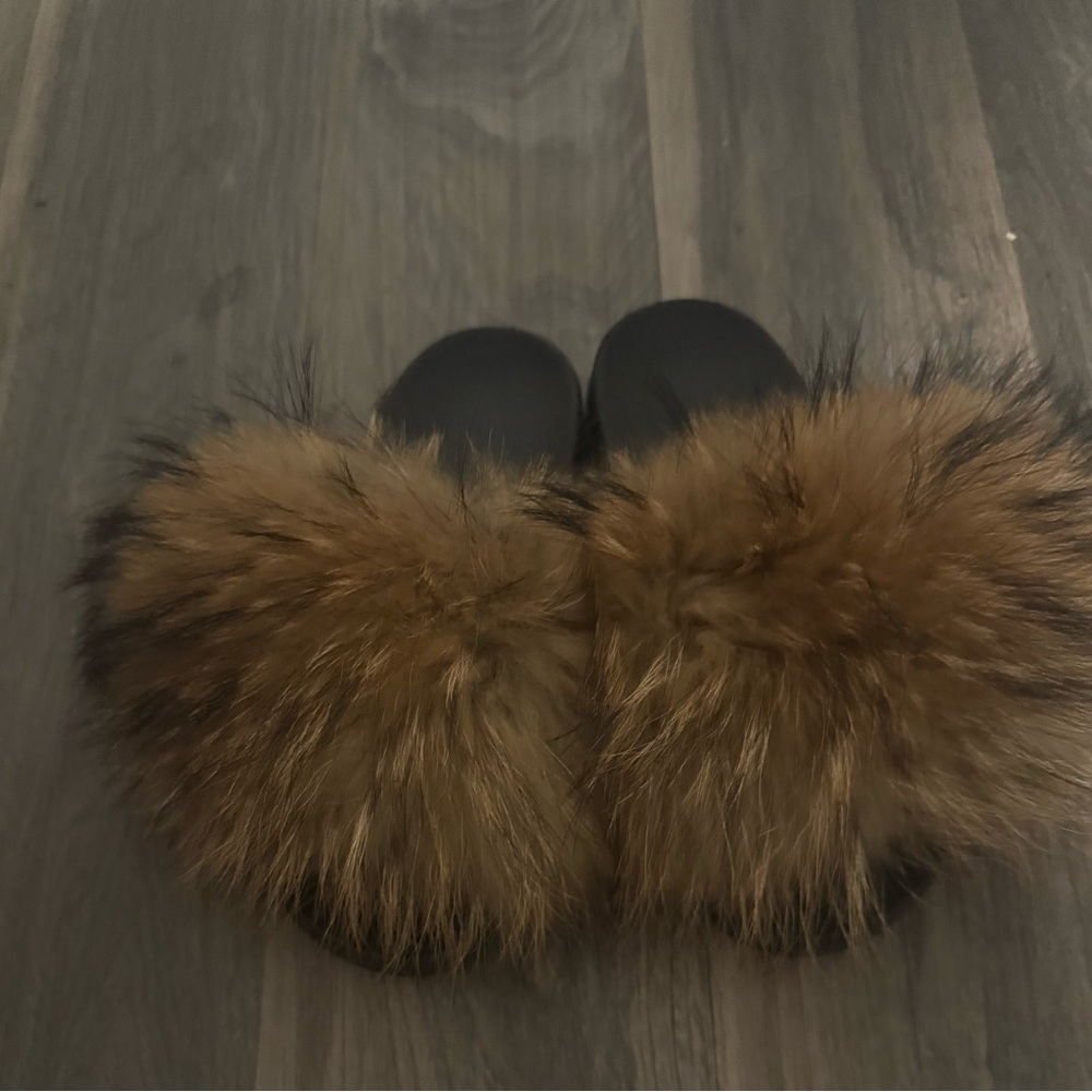 Faux Fur Slippers with Brown Fluff